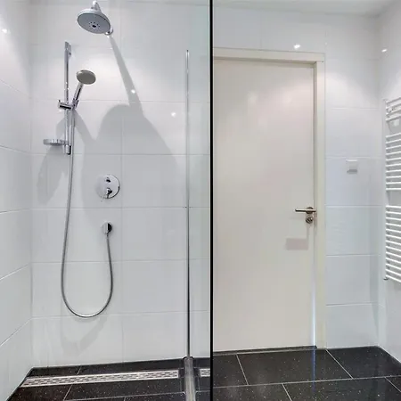 Lil Amsterdam Topfloor A Ensuite With Balcony