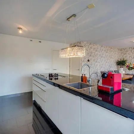 Lil Amsterdam Topfloor A Ensuite With Balcony