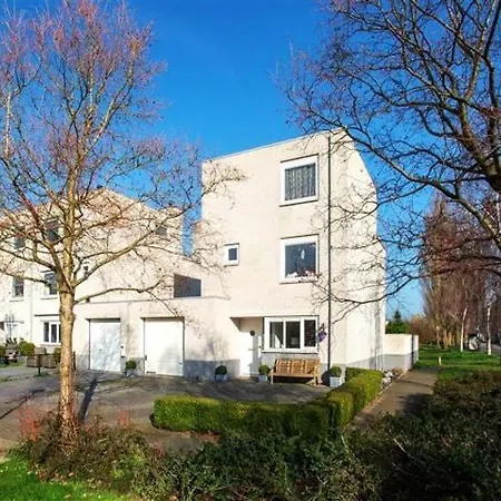 Lil Amsterdam Topfloor A Ensuite With Balcony Quarto em Acomodações Particulares *